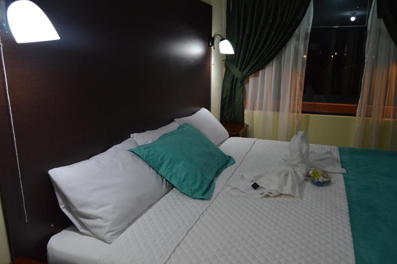Balcones Del Rio Hotel Latacunga Bagian luar foto